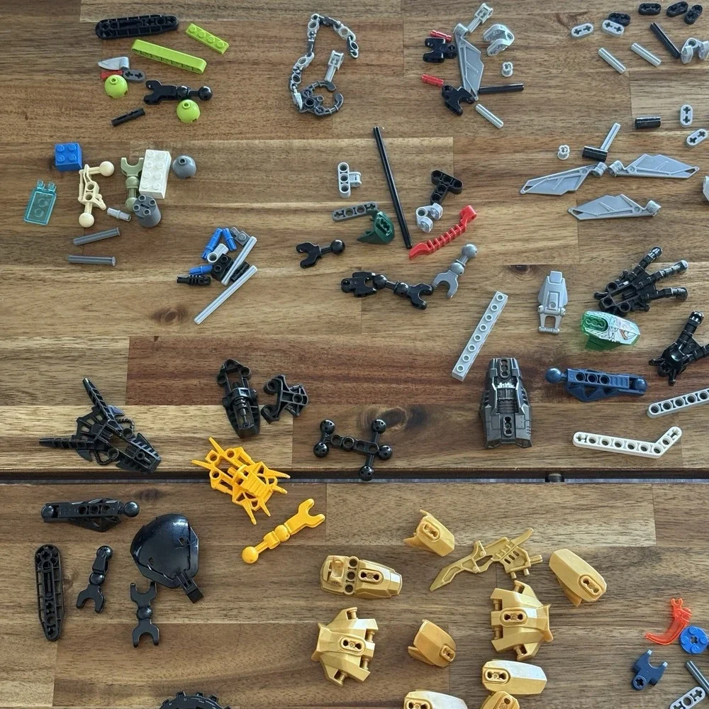 LEGO BIONICLE Hero Factory Bulk Lot of 200+ Parts Pieces 1 LB+ SEE PICTURES!